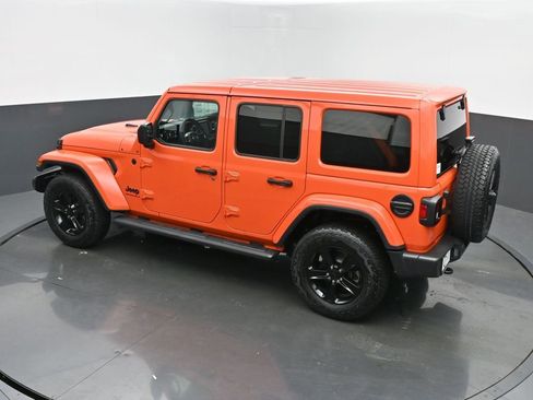 Used 2023 Jeep Wrangler Altitude image 40