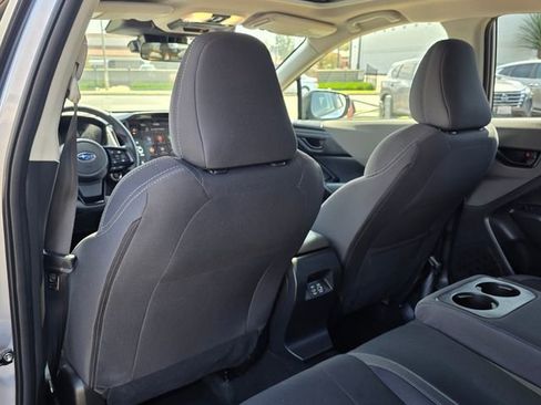Used 2025 Subaru Crosstrek 2.0i Premium image 19