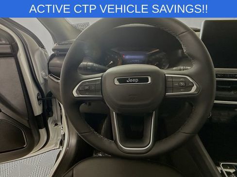New 2026 Jeep Compass Latitude image 11