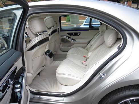 Used 2024 Mercedes-Benz S 580 4MATIC Sedan image 23