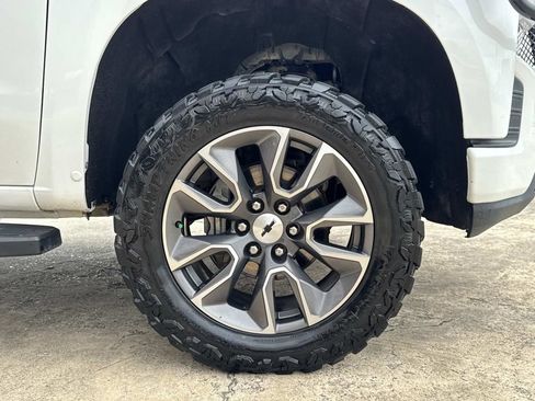 Used 2021 Chevrolet Silverado 1500 RST w/ Convenience Package II image 17