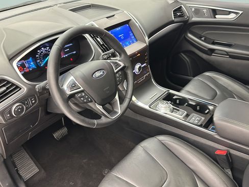 Used 2020 Ford Edge Titanium w/ Equipment Group 301A AWD/4WD image 11