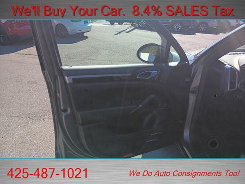 Used 2014 Porsche Cayenne Platinum Edition AWD/4WD image 9