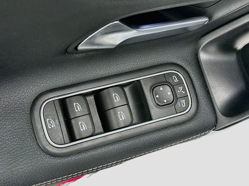 Used 2025 Mercedes-Benz CLA 250 4MATIC image 15