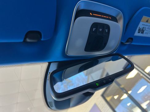 Used 2022 McLaren GT image 19