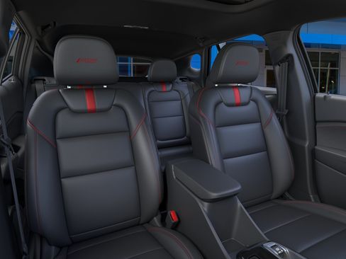 New 2026 Chevrolet Trax RS w/ Sunroof Package FWD image 16