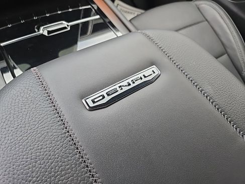 Used 2025 GMC Yukon Denali image 69