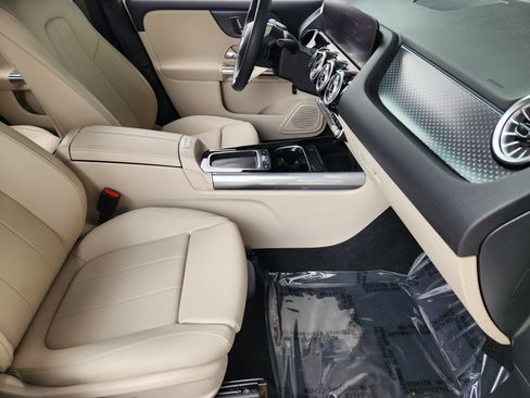 Certified 2026 Mercedes-Benz GLA 250 image 3