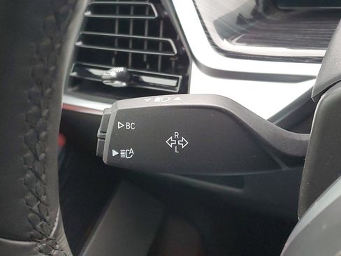 Used 2024 BMW X6 xDrive40i w/ Premium Package image 14