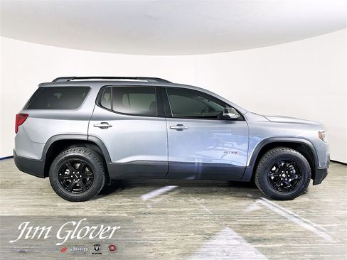 Used 2022 GMC Acadia AT4 w/ Technology Package image 9