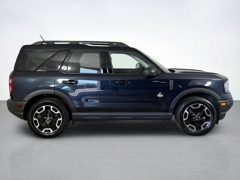 Certified 2022 Ford Bronco Sport Outer Banks w/ Tech Package AWD/4WD image 2