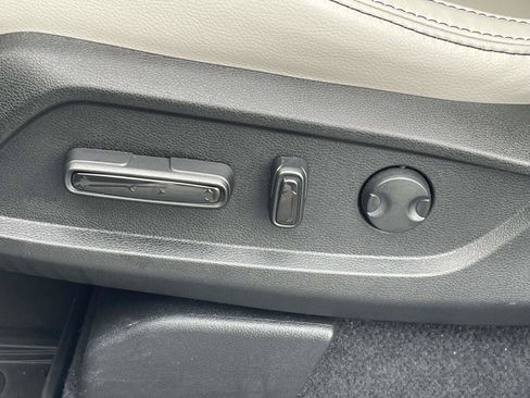 Used 2026 Honda Pilot Touring image 18