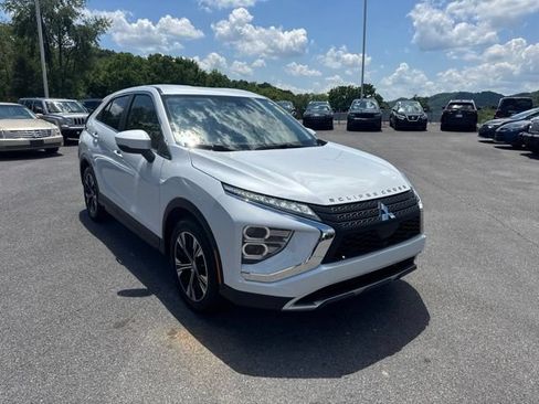 Used 2022 Mitsubishi Eclipse Cross SEL FWD image 2