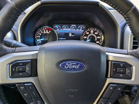 Used 2018 Ford F150 Lariat w/ Equipment Group 502A Luxury image 23