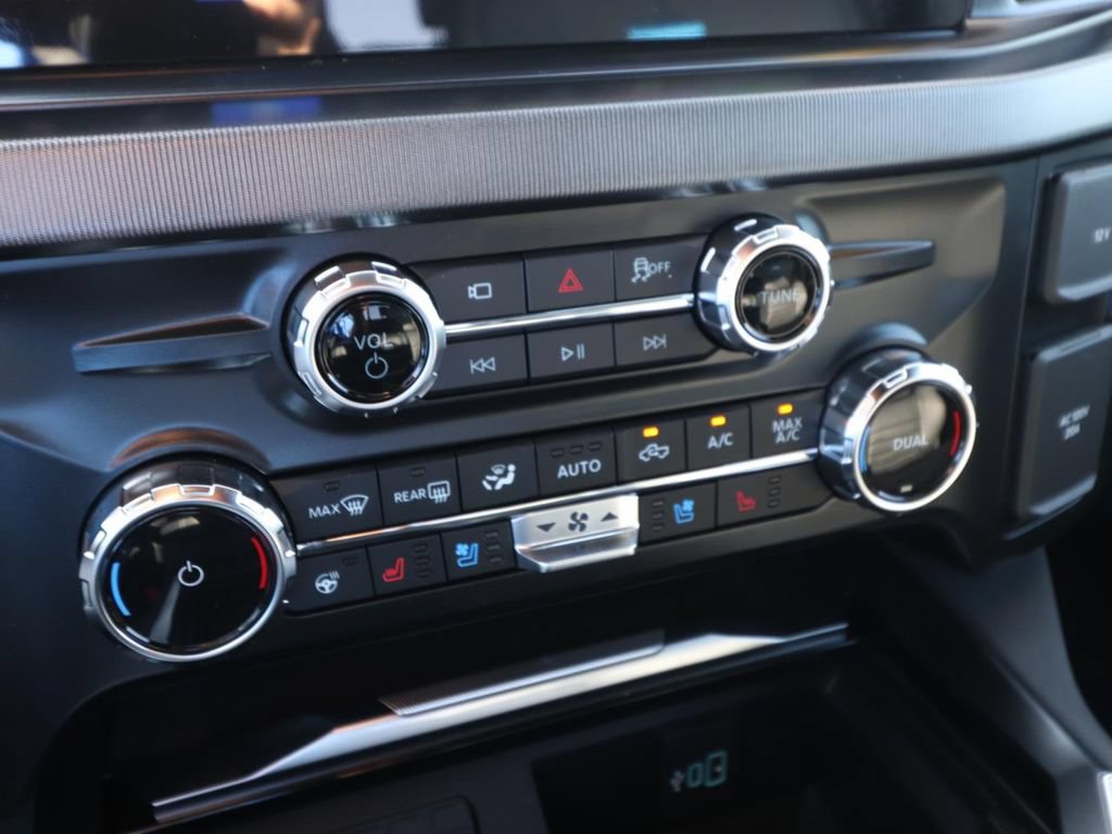 New 2026 Ford F250 Platinum AWD/4WD image 22