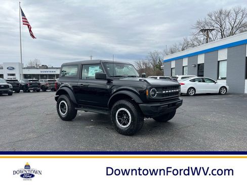 New 2026 Ford Bronco Base w/ Sasquatch Package image 1