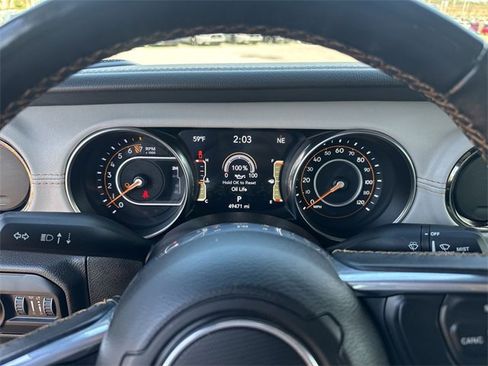 Used 2022 Jeep Gladiator Overland image 15