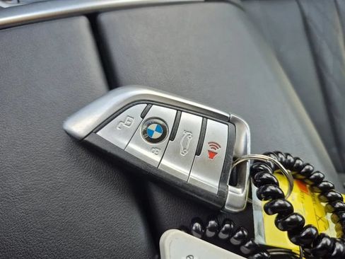 Used 2021 BMW X7 xDrive40i w/ Executive Package AWD/4WD image 34