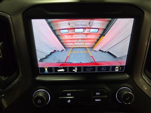 Used 2020 Chevrolet Silverado 1500 LT Trail Boss image 24