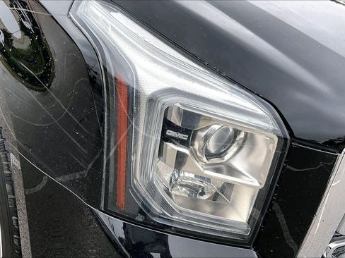 Used 2019 GMC Yukon SLT image 28