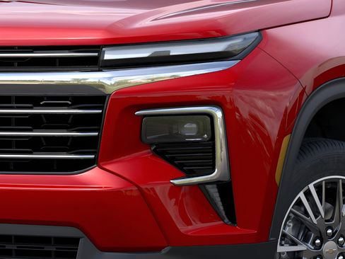 New 2026 Chevrolet Traverse LT w/ Driver Confidence Package AWD/4WD image 10