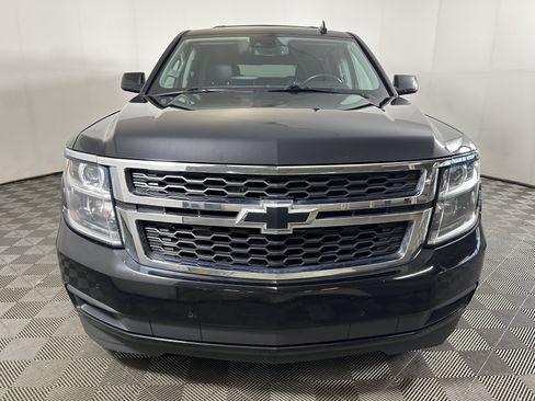 Used 2020 Chevrolet Suburban LT w/ Luxury Package AWD/4WD image 5