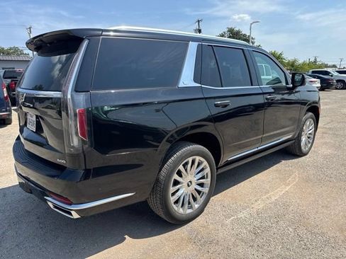 Used 2024 Cadillac Escalade Premium Luxury w/ Performance Package AWD/4WD image 3