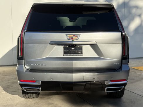 New 2026 Cadillac Escalade Luxury w/ Touring Package image 8