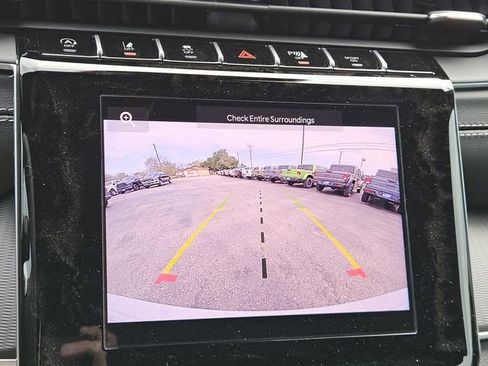 New 2025 Jeep Grand Cherokee Laredo image 15