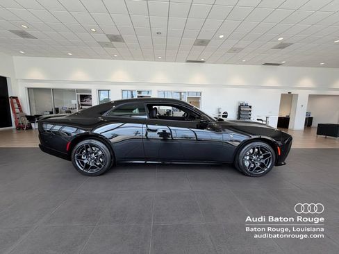 Used 2026 Dodge Charger Scat Pack AWD/4WD image 2