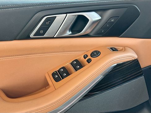 Certified 2025 BMW X5 xDrive50e image 18