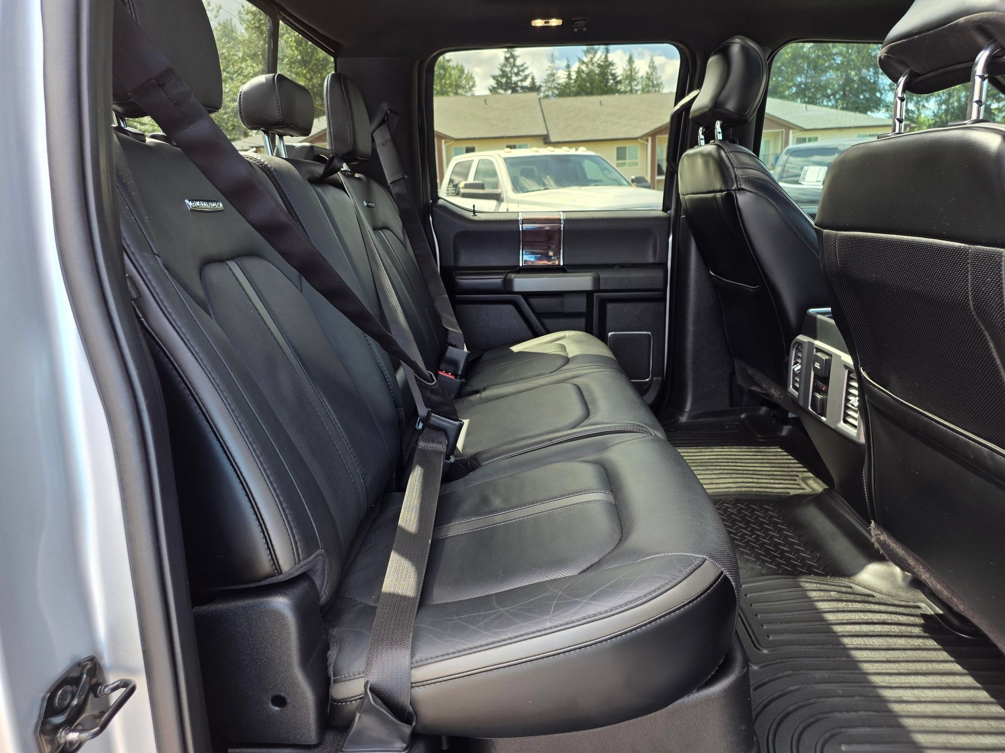 Used 2015 Ford F150 Platinum w/ Max Trailer Tow Package AWD/4WD image 29