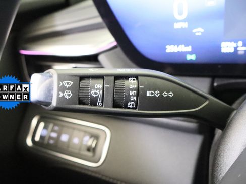 Certified 2025 Buick Enclave Preferred FWD image 28