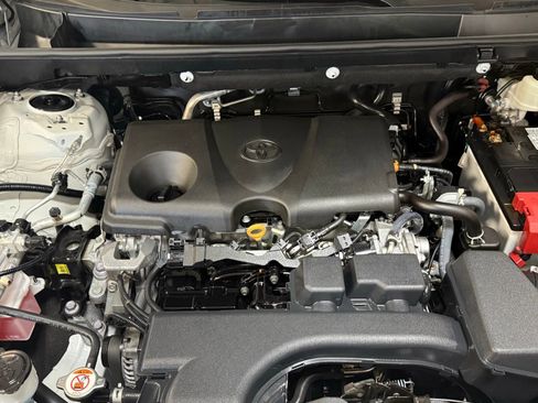 Used 2024 Toyota RAV4 LE image 10