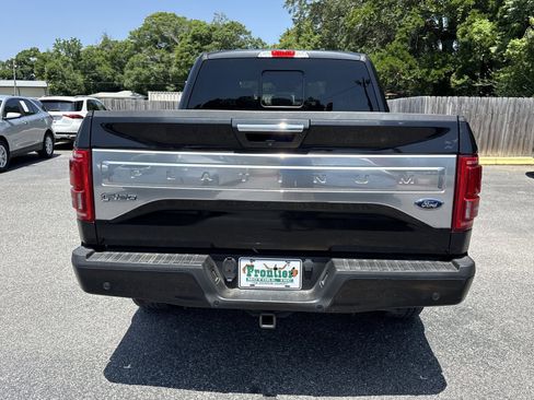 Used 2015 Ford F150 Platinum w/ Equipment Group 701A Luxury AWD/4WD image 5