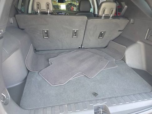 Used 2019 Chevrolet Equinox Premier FWD image 13