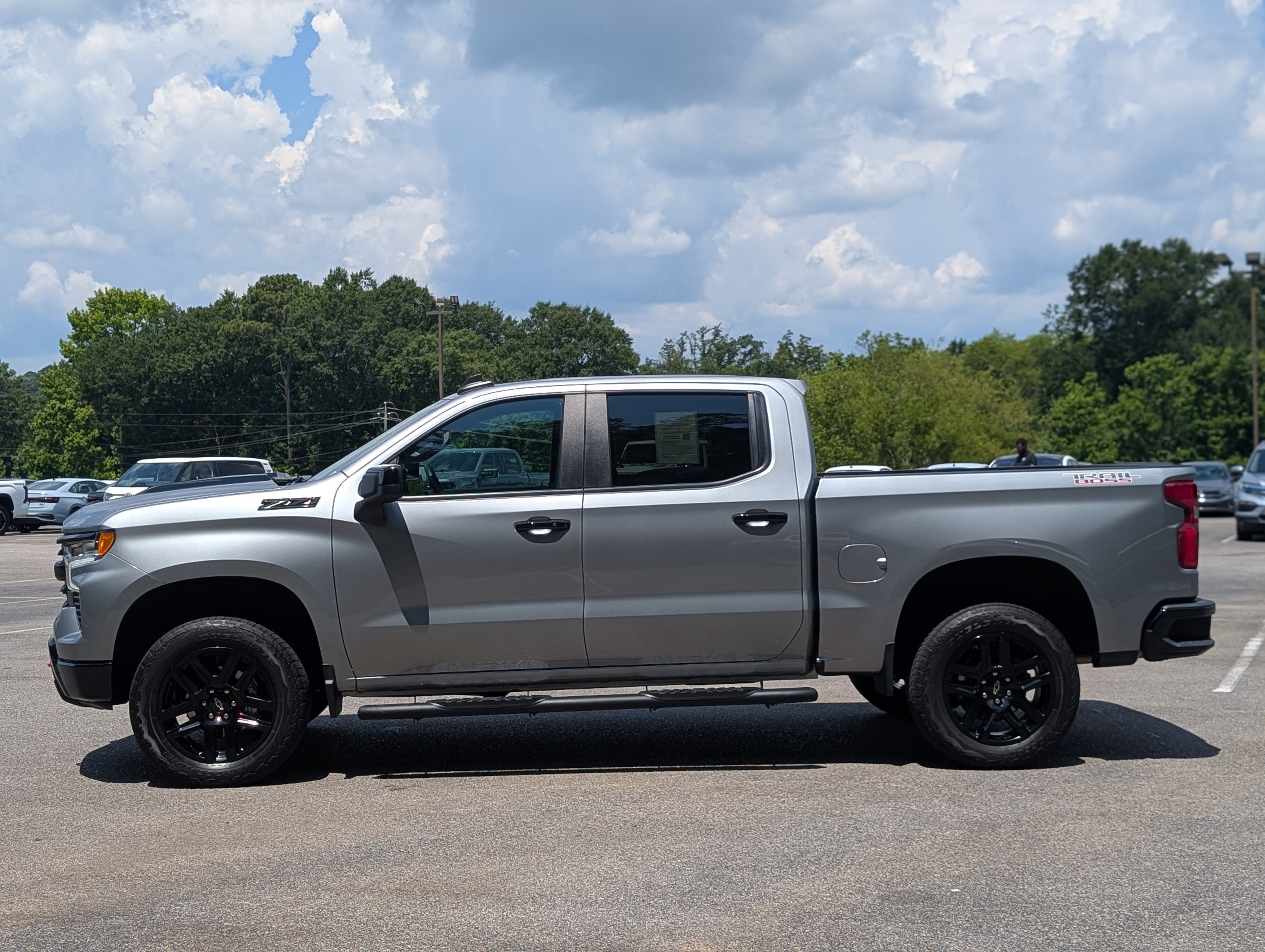 Used 2023 Chevrolet Silverado 1500 LT Trail Boss w/ Protection Package AWD/4WD image 6