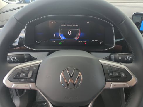 New 2025 Volkswagen Jetta SE image 9