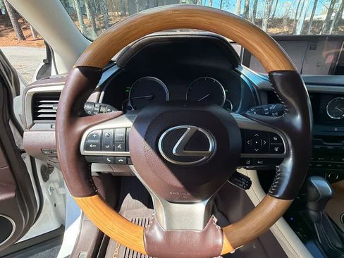 Used 2018 Lexus RX 350L FWD image 24