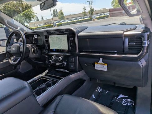 Used 2023 Ford F250 Lariat w/ Lariat Ultimate Package AWD/4WD image 20