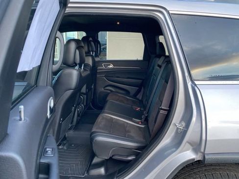 Used 2021 Jeep Grand Cherokee Laredo X AWD/4WD image 9