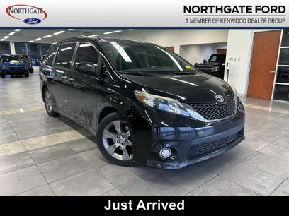 Used 2014 Toyota Sienna SE
