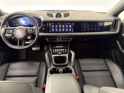 Certified 2024 Porsche Cayenne Coupe AWD/4WD image 15