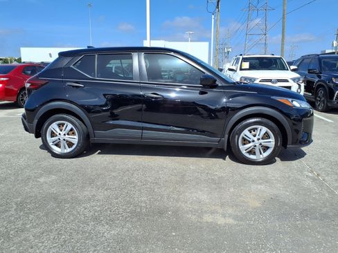 Used 2022 Nissan Kicks S FWD image 25