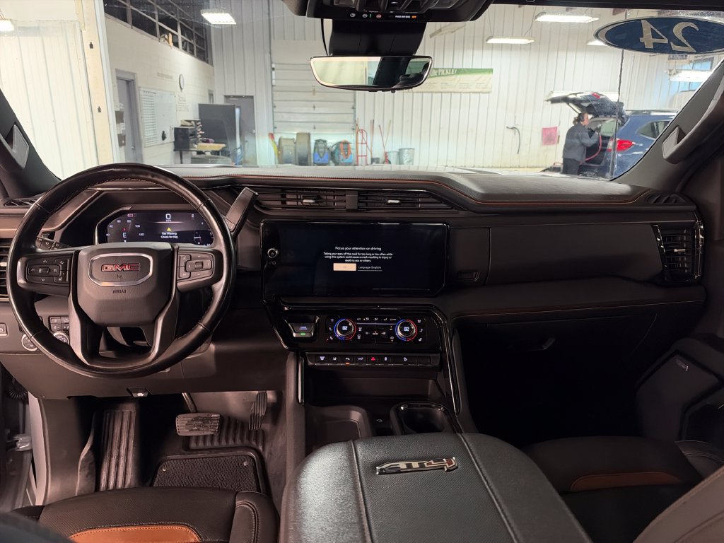 Used 2024 GMC Sierra 3500 AT4 w/ AT4 Premium Plus Package AWD/4WD image 18