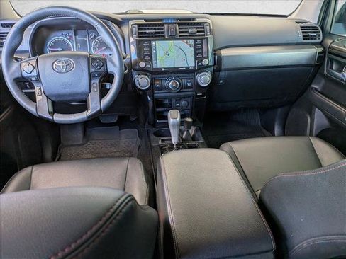 Used 2021 Toyota 4Runner TRD Off-Road Premium w/ Moonroof Package AWD/4WD image 18