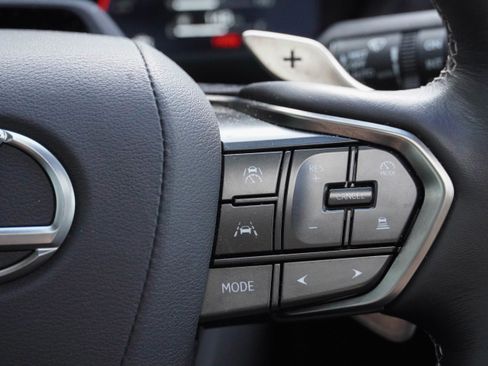 Used 2025 Lexus LX 600 4WD w/ Interior Upgrade Package image 24