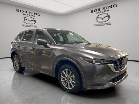 Used 2025 MAZDA CX-5 AWD 2.5 S w/ Preferred Package image 7