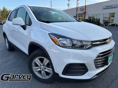 Used 2022 Chevrolet Trax LS w/ Tint and Cruise Package