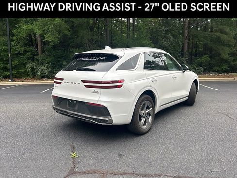 Used 2026 Genesis GV70 2.5T Select AWD/4WD image 3
